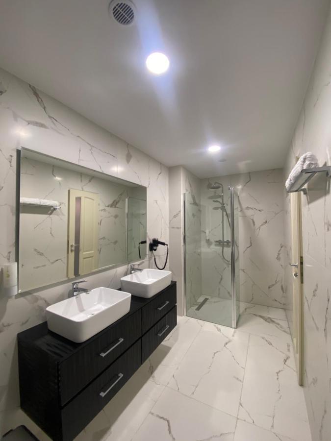 Ocaua Lui Cuza Hotell Tecuci Exteriör bild