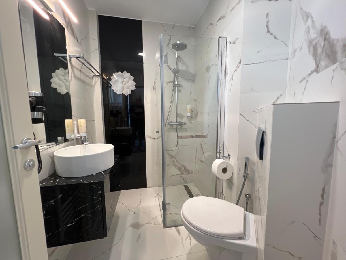 Ocaua Lui Cuza Hotell Tecuci Exteriör bild